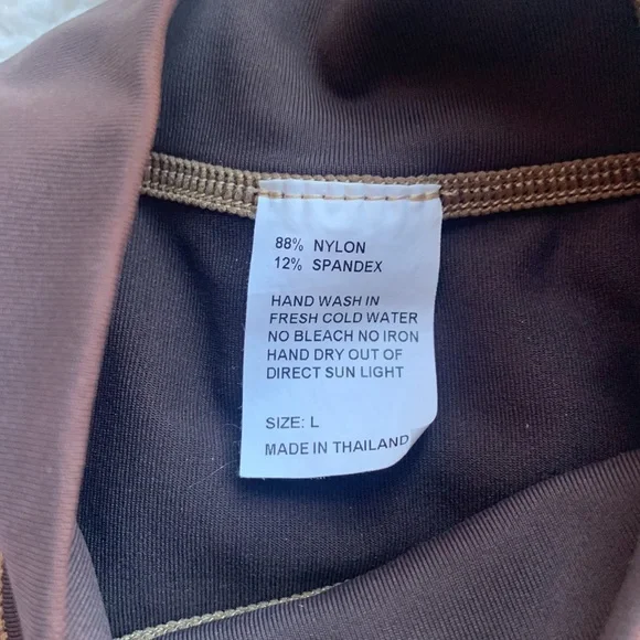 Tilos Rashguard Top - Picture 5 of 7